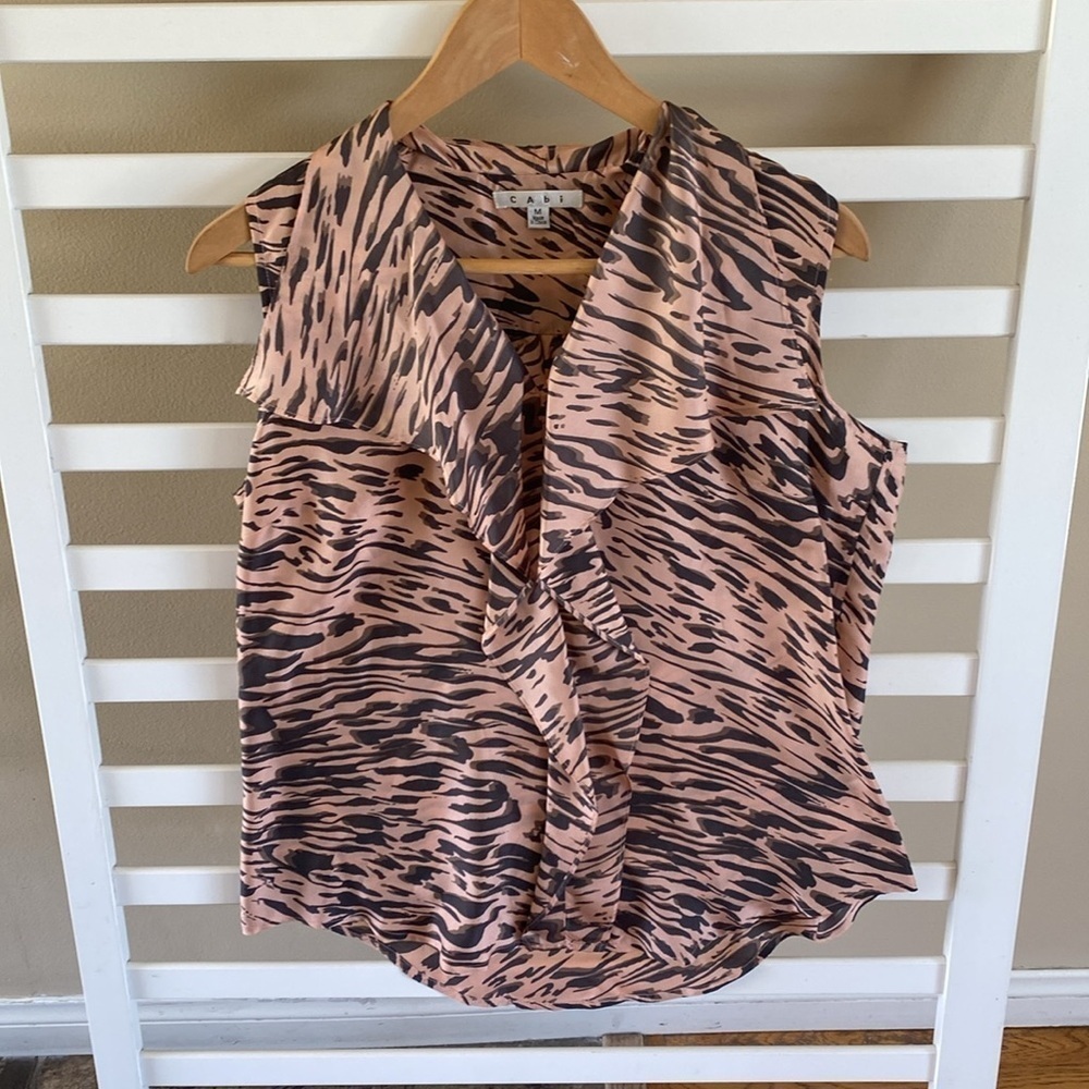 CAbi Style #104 Just So Zebra Print Silk Sleeveless Blouse Size Medium